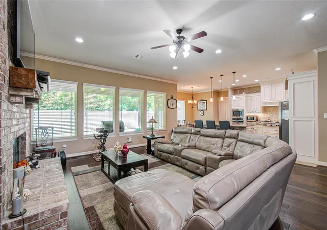 4th image of 314 Martin Luther King St S, Ames, TX 77575 | MLS# 14189784