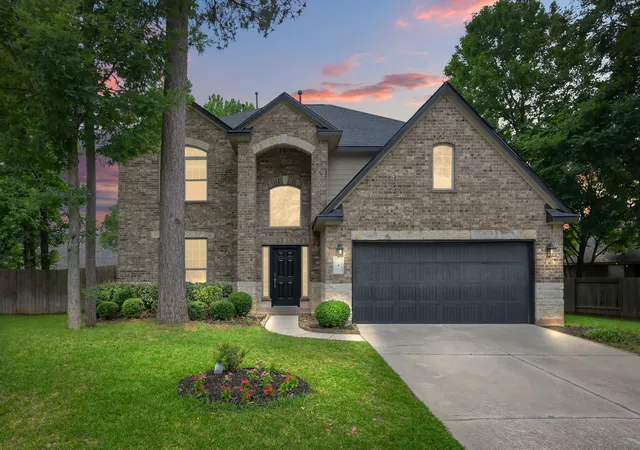 Photo 1 of Single family home for sale at 4 Logan Creek Ln, Conroe, TX 77304 | MLS# 2693519 | Listing updated on 2026-09-03