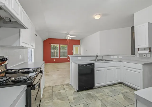 Homes for sale in Baytown, TX | 5334 Cinnamon Lake Dr Dr, Baytown, TX 77521 | MLS# 65961057