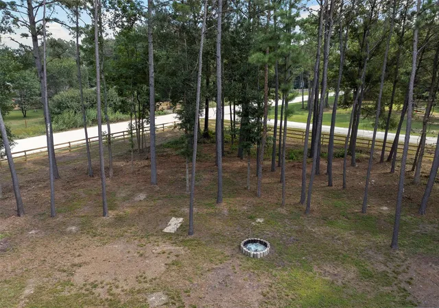 3rd image of 30 Libby Dr, Cleveland, TX 77328 | MLS# 81606832