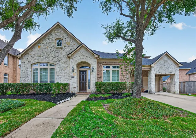 Homes for sale in Pearland, TX | 12316 Bend Creek Ln, Pearland, TX 77584 | MLS# 69578379