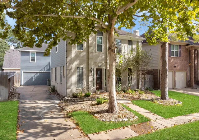 Photo 2 of Single family home for sale at 18410 Arbormont Dr, Cypress, TX 77429 | MLS# 80618836 | Listing updated on 2026-08-21