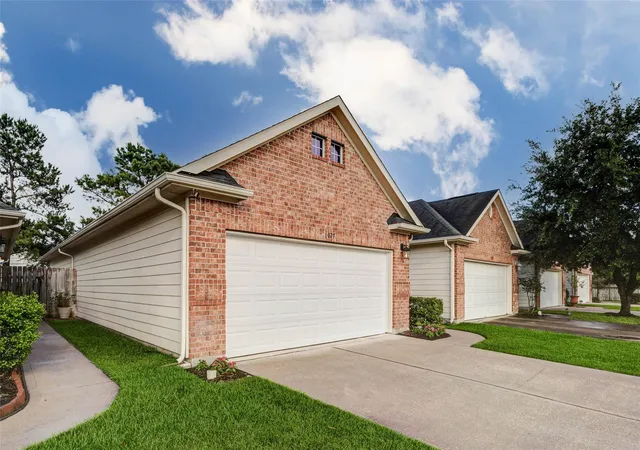 3rd image of 1027 Sweet Pine Dr, Katy, TX 77450 | MLS# 42580650