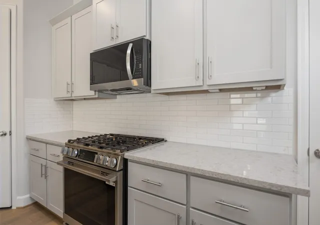 Photo 4 of Single family home for sale at 4317 Roseland St #A, Houston, TX 77006 | MLS# 52705553 | Listing updated on 2026-10-09