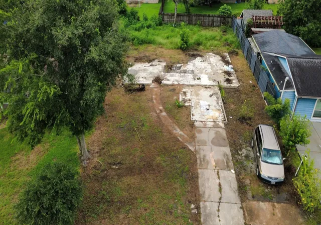 Photo 3 of Land for sale at 2914 Ebbtide Dr, Houston, TX 77045 | MLS# 77676553 | Listing updated on 2026-08-13