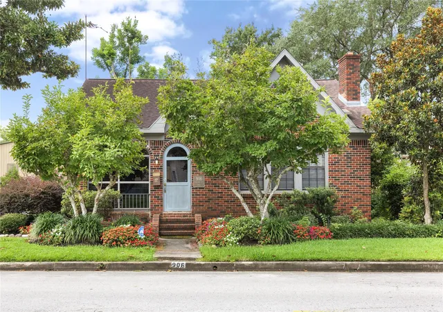 Photo 1 of Single family home for sale at 906 Higgins, Humble, TX 77338 | MLS# 29214985 | Listing updated on 2026-08-26