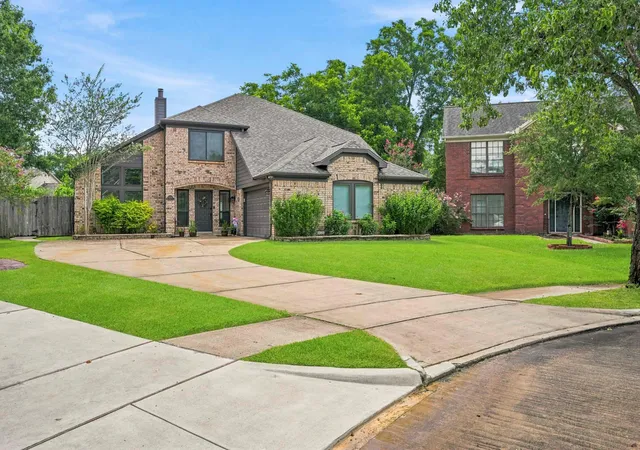 Homes for sale in Sugar Land, TX | 6406 Smoke Tree Ct, Sugar Land, TX 77479 | MLS# 36319161
