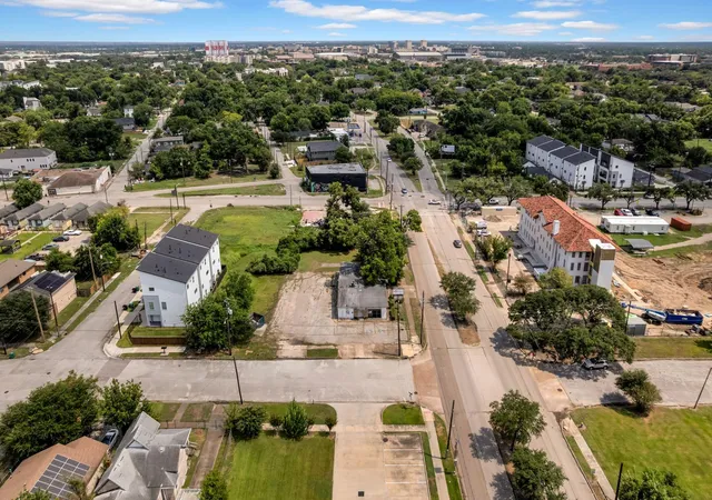 Photo 1 of Land for sale at 2905 Elgin St, Houston, TX 77004 | MLS# 95737221 | Listing updated on 2026-04-08