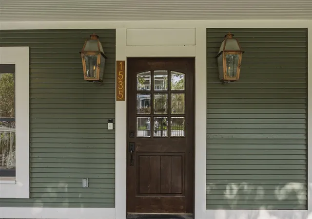 Photo 3 of Single family home for sale at 1535 Rutland St, Houston, TX 77008 | MLS# 72168548 | Listing updated on 2026-09-20