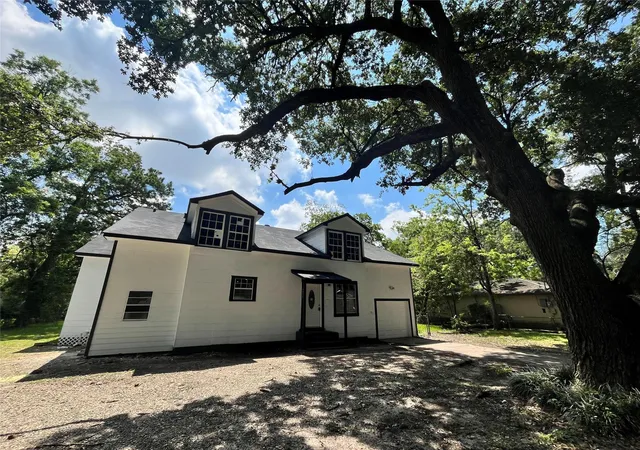 2nd image of 3975 Howard St, Beaumont, TX 77705 | MLS# 98988014