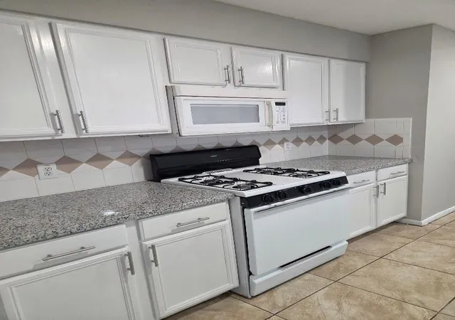 Photo 3 of Single family home for sale at 5527 Darby Sq Trl, Houston, TX 77084 | MLS# 62318950 | Listing updated on 2026-06-06