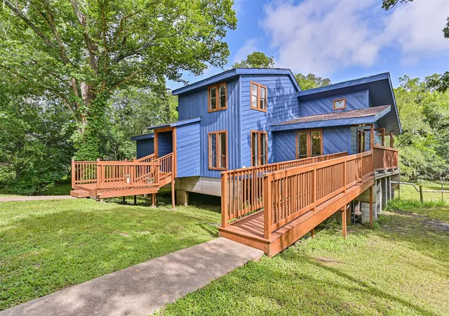 Photo 2 of Sale Pending at 7445 Cobbs Oak Ln, Rosharon, TX 77583 | MLS# 44855652 | Listing updated on 2026-09-15
