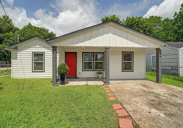 Photo 1 of Single family home for sale at 6834 New York St, Houston, TX 77021 | MLS# 81953421 | Listing updated on 2026-07-29