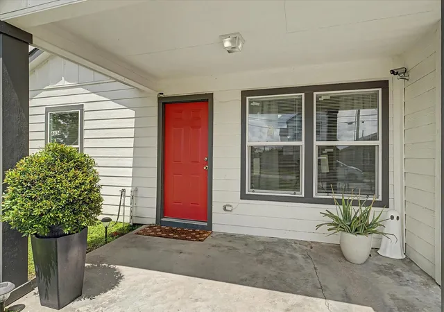 Photo 3 of Single family home for sale at 6834 New York St, Houston, TX 77021 | MLS# 81953421 | Listing updated on 2026-07-29