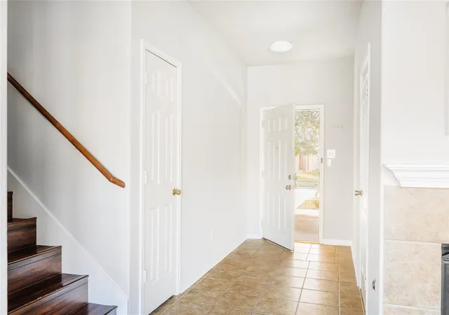 Photo 3 of Single family home for sale at 15410 Fir Woods Ln, Cypress, TX 77429 | MLS# 5082834 | Listing updated on 2026-06-13