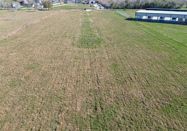 Photo 3 of Sale Pending at 0 County Road 424, Alvin, TX 77511 | MLS# 33916690 | Listing updated on 2026-08-31