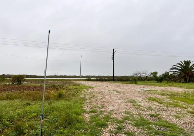 2nd image of 1112 Hwy 87, Port Bolivar, TX 77650 | MLS# 55577691
