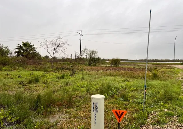 5th image of 1112 Hwy 87, Port Bolivar, TX 77650 | MLS# 55577691
