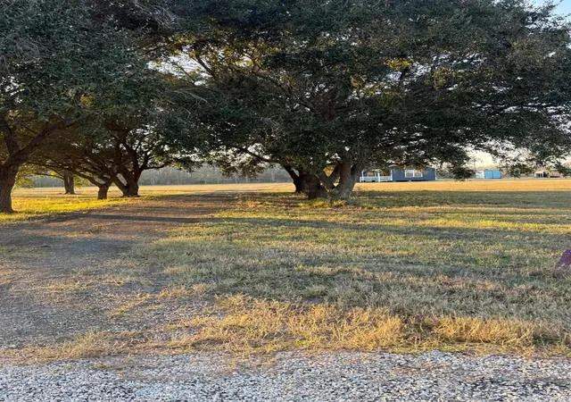 2nd image of 6047 W Creek Rd, East Bernard, TX 77435 | MLS# 98067764