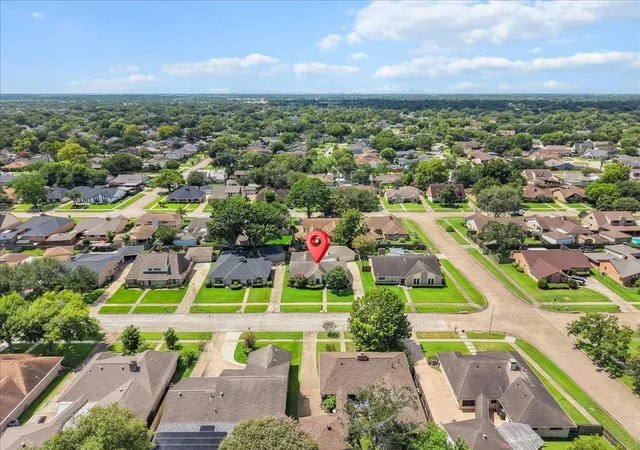 Photo 4 of Single family home for sale at 10031 Sagegate Dr, Houston, TX 77089 | MLS# 67025931 | Listing updated on 2026-09-20
