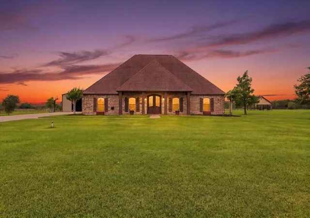 1st image of 11610 Ridgecrest Dr, Beaumont, TX 77705 | MLS# 36773372
