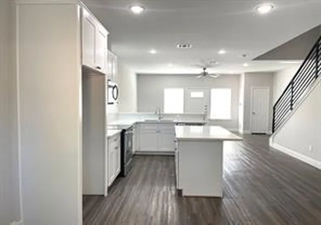2nd image of 9325 Camay Dr, Houston, TX 77016 | MLS# 61928839