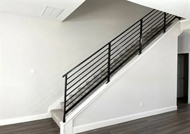 5th image of 9325 Camay Dr, Houston, TX 77016