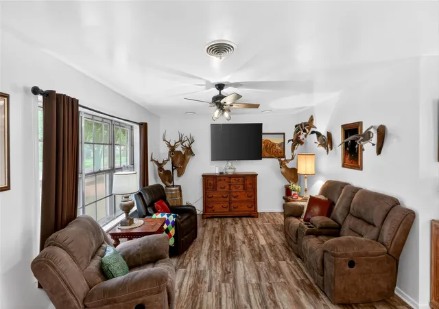 Homes for sale in Franklin, TX | 405 N Main St, Franklin, TX 77856 | MLS# 96719150