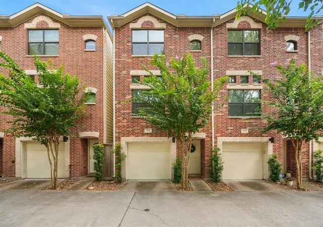 Photo 1 of Townhouse at 8710 Beverlyhill St #204, Houston, TX 77063 | MLS# 45297451 |  | Sold on 2025-01-13
