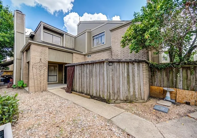 2nd image of 1920 Augusta Dr, Houston, TX 77057
