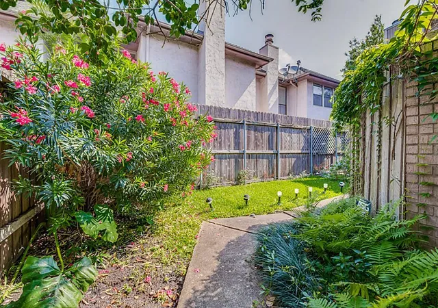 36th image of 1920 Augusta Dr #5, Houston, TX 77057 | MLS# 84500374