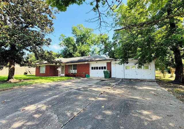 Photo 3 of Single family home for sale at 2721 Beaumont Ave, Liberty, TX 77575 | MLS# 82289155 | Listing updated on 2026-07-28
