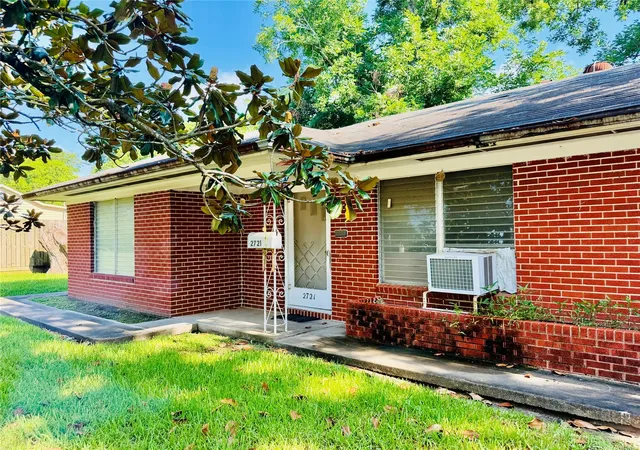 Photo 4 of Single family home for sale at 2721 Beaumont Ave, Liberty, TX 77575 | MLS# 82289155 | Listing updated on 2026-07-28