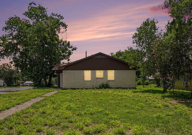 Homes for sale in Poteet, TX | 901 Coleman St, Poteet, TX 78065 | MLS# 80735232