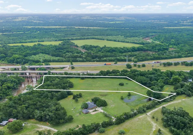 2nd image of 7880 Chockataw Ln, Navasota, TX 77868 | MLS# 79222893