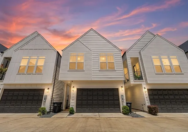 1st image of 5708 White Magnolia St, Houston, TX 77091 | MLS# 40502435