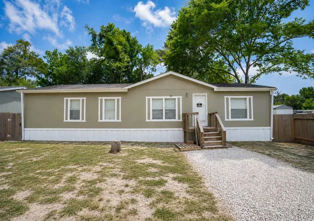 1st image of 20511 N Sabine Dr, New Caney, TX 77357 | MLS# 80839313
