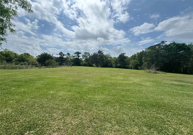 Homes for sale in Cove, TX | 27 Cotton Bayou Cir, Cove, TX 77523 | MLS# 11248912