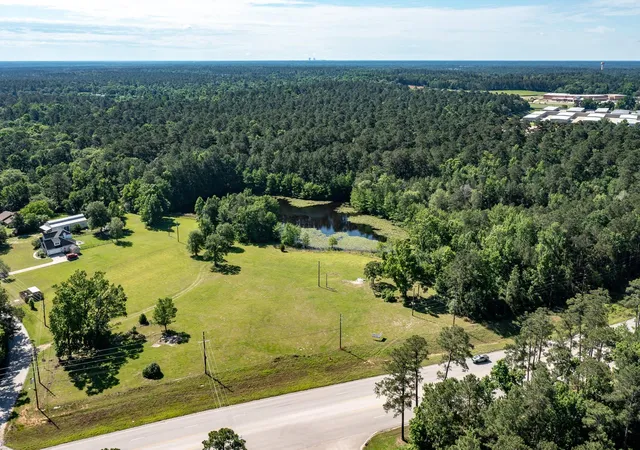 3rd image of 1331-A Mccaleb Rd, Montgomery, TX 77316 | MLS# 74056906