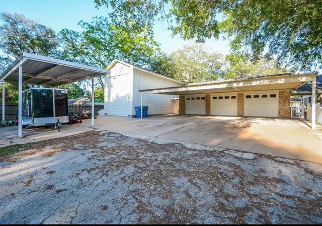 4th image of 1645 9Th St, Hempstead, TX 77445 | MLS# 74218188