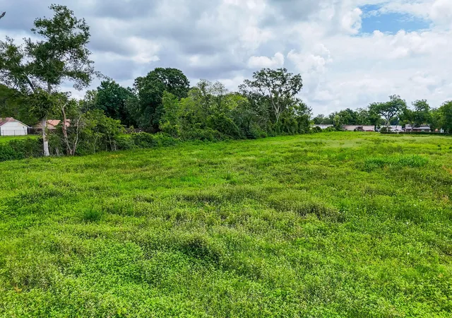 5th image of 3431 Mckinney Rd, Baytown, TX 77521 | MLS# 3155169
