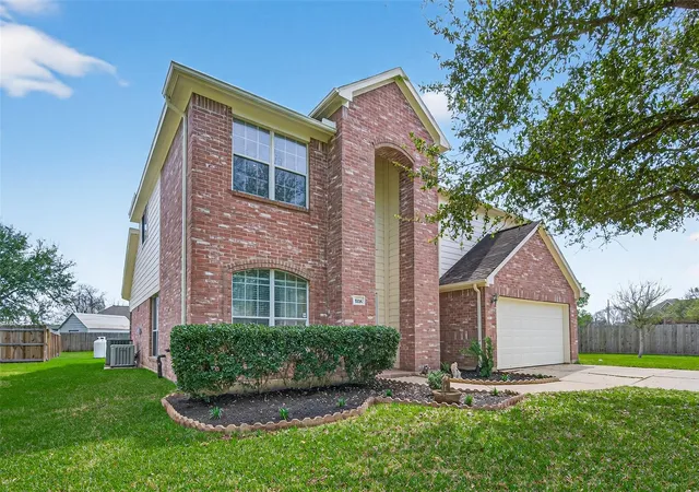 Photo 2 of Single family home for sale at 5118 Cove Crk, Baytown, TX 77523 | MLS# 74563074 | Listing updated on 2026-09-14