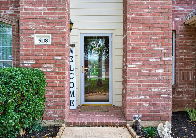 Photo 4 of Single family home for sale at 5118 Cove Crk, Baytown, TX 77523 | MLS# 74563074 | Listing updated on 2026-09-14