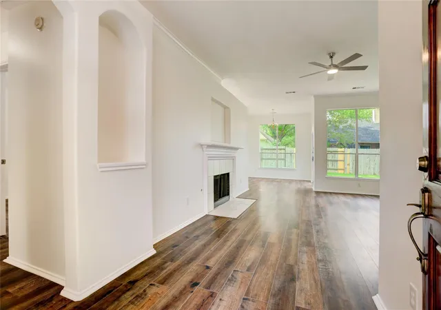 Photo 3 of Single family home for sale at 17911 Scrub Oak Dr, Richmond, TX 77407 | MLS# 81137649 | Listing updated on 2026-08-28