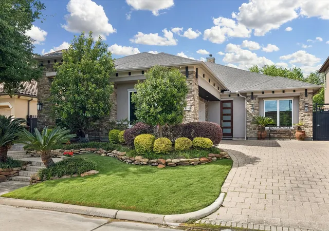 2nd image of 11606 Montmarte Blvd, Houston, TX 77082 | MLS# 89453641