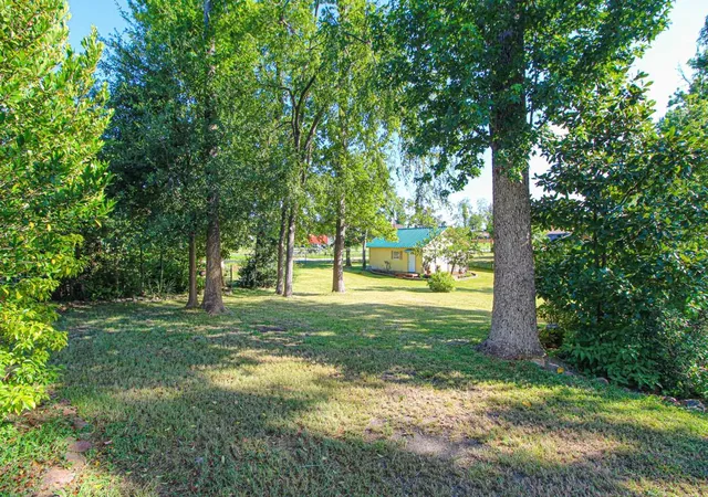 Photo 3 of Single family home for sale at 117 Glade, Onalaska, TX 77360 | MLS# 96811073 | Listing updated on 2026-07-15