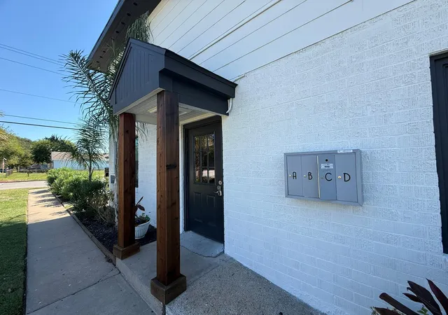 Photo 3 of Multi family home for sale at 5103 Avenue O, Galveston, TX 77551 | MLS# 58712947 | Listing updated on 2026-06-10