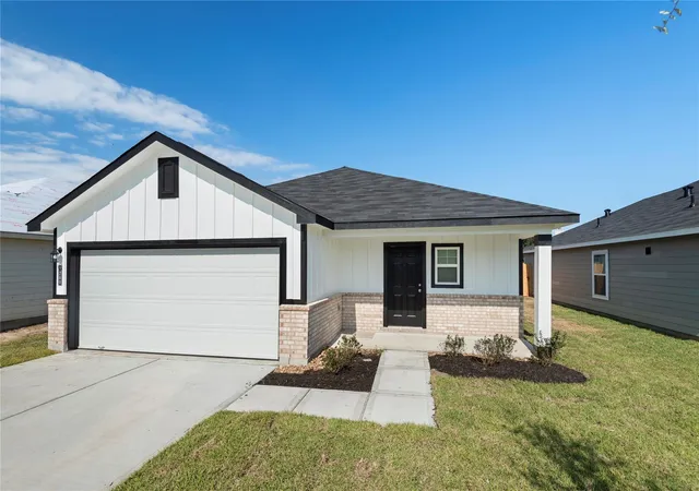 Photo 1 of Single family home for sale at 1241 Point Lookout Dr, Dayton, TX 77535 | MLS# 85964824 | Listing updated on 2026-08-03
