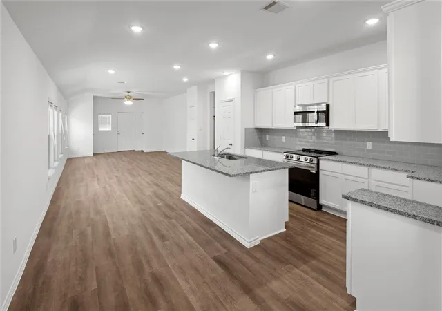 Photo 2 of Single family home for sale at 1241 Point Lookout Dr, Dayton, TX 77535 | MLS# 85964824 | Listing updated on 2026-08-03