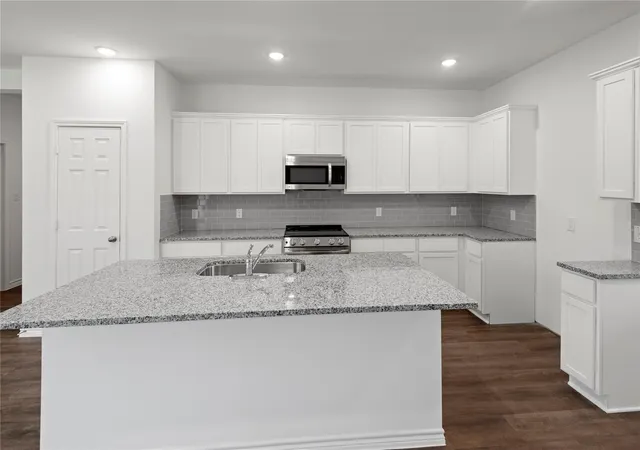 Photo 3 of Single family home for sale at 1241 Point Lookout Dr, Dayton, TX 77535 | MLS# 85964824 | Listing updated on 2026-08-03
